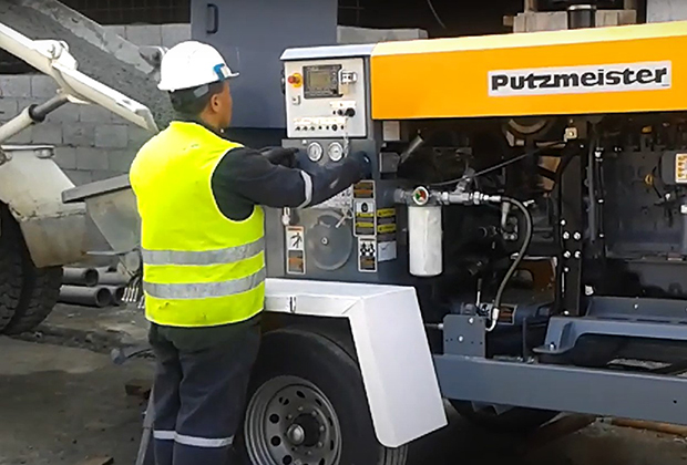 Servicio de bombeo de concreto con bomba estacionaria