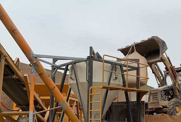 Planta de AC concretos en sus inicios